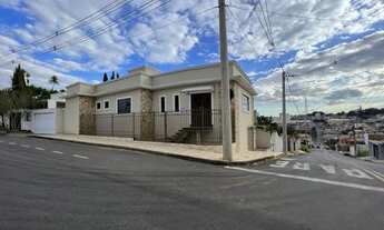 Imagem: Casa com 3 dormitórios à venda em Varginha