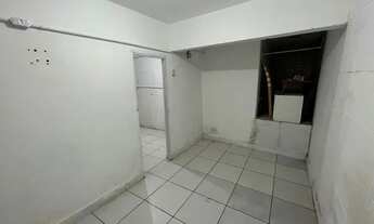 Imagem 3: Alugo Casa de 1 Quarto sala, cozinha, banheiro, Área de serviço, fundos pa