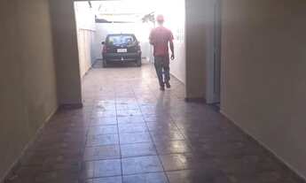 Imagem 4: Casa para aluguel com 120 metros quadrados com 2 quartos em Segismundo Pereira - Uberlândi