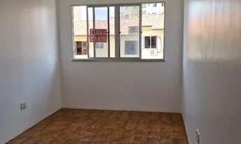 Imagem 2: Apartamento no Montese/Damas, 3 quartos, R$ 750,00