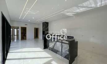 Imagem 6: Casa com 3 suítes no condomínio Gaudí com piscina