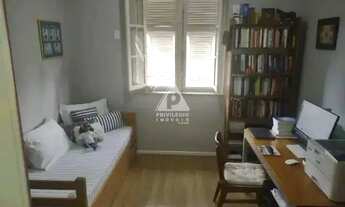 Imagem 5: Humaitá! Apartamento reformado, 3 quartos, dependências completas, garagem privativa, 110m