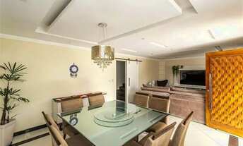 Imagem 6: Casa dos Sonhos em Condomínio Completo: 4 Suítes, Piscina e Área Gourmet!