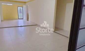 Imagem 3: Loja à venda, 140 m² por R$ 1.500.000 - Com apartamento e casa independente - Brasil - Ube