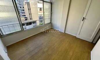 Imagem: Apartamento Padrão / Residencial / Catete