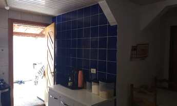 Imagem 5: DONO VENDE SJPINHAIS GUATUPÊ. Ótima casa. 3 qtos, um é suíte, varandagaragem, MURADO