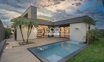 Imagem: Casa em condomínio à venda, 4 quartos