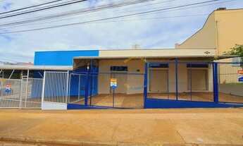 Imagem: Salão-Loja para alugar por R$ 750.00, 38.68