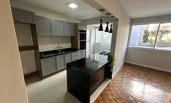 Imagem 2: APTO COM 02 DORM. DEPENDENCIA EMP, TODO REFORMADO , SEMI-MOBILIADO, GARAGEM, EL