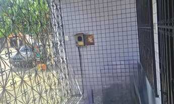 Imagem 7: Casa na beira da pista bem localizada