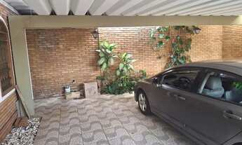 Imagem: TÉRREA, 3 DORM SUÍTE, ARMÁRIOS, JARDIM