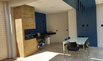 Imagem: Sobreposta térrea com 03 suítes, 05 banheiros