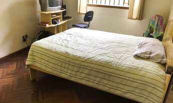 Imagem 4: Casa com 3 Quartos à Venda, 360 m² por R$ 900.000