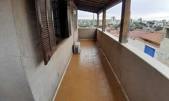 Imagem 6: Casa para venda com 257 metros quadrados com 5 quartos