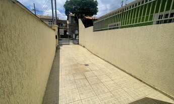 Imagem 2: Casa para venda possui 90 metros quadrados com 2 quartos em Santa Amélia - Belo Horizonte