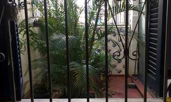 Imagem 4: Rua bucólica . lindo predio antigo apto com 115 metros quadrados com 3 quartos