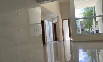 Imagem: Casa de condomínio térrea para venda tem