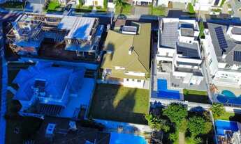 Imagem 3: Casa de Alto Padrão em Condomínio. 375,78m2, 5 Suítes, 5 Vagas