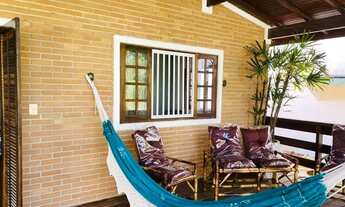 Imagem 4: Casa e chales pé na areia em maranduba