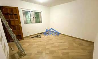 Imagem 2: Casa com 1 dormitório para alugar, 38 m² por R$ 900/mês - Vila São Luiz (Valparaízo) - Bar