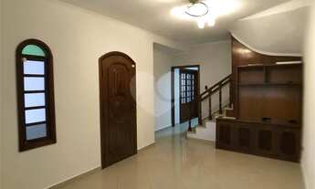 Imagem 4: Excelente sobrado na região de Santa Terezinha em Santana, com 4 dormitórios e 3 vagas de