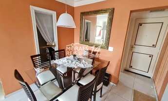 Imagem 5: Apartamento com 77m², 2 dormitórios sendo 1 suíte com armários, 1 escritório com estante e