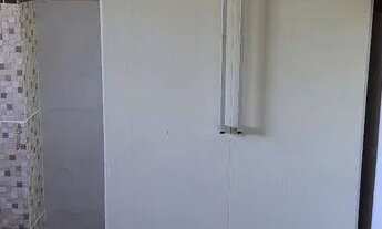 Imagem 6: Alugo está casa com um guardo