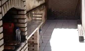 Imagem 7: ARNIQUEIRAS: Casa tradicional 3qtos/St, solta no lote, 400m2, cond/localiz.top! QUITADA TE