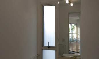 Imagem 7: Duplex para aluguel possui 209 metros quadrados na Vila Madalena Sp