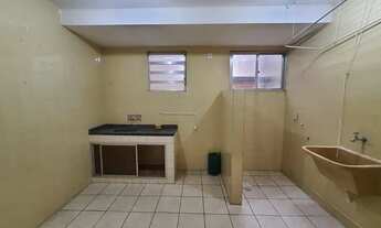 Imagem 4: Apartamento 2 Quartos e Vaga na Mirandela Prox. Praça da Roldão Gonçalves Ac. Carta!