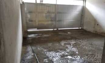 Imagem: Aluga-se 4 cômodos com garagem