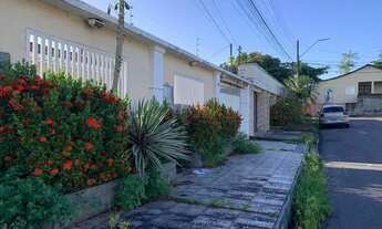 Imagem 2: Casa com piscina no Conjunto Jardim Versalles, Aceita propostas e financia!