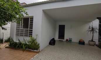 Imagem 2: Casa Térrea para aluguel e venda tem 300 metros com 435 área total