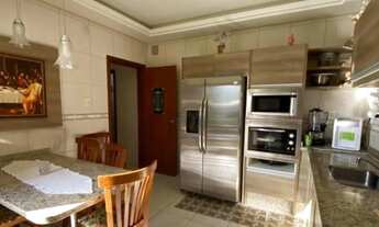 Imagem 6: BROGNOLI VENDE - Ampla Casa à Venda no Bairro Vargem Grande