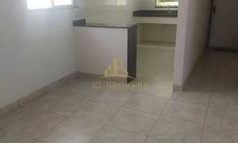 Imagem 8: Casa na Sessenta, com 7 quartos, sendo 2 suítes, 3 banheiros, sala, cozinha, 3 vagas garag