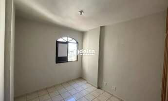 Imagem 6: Apartamento com 2 quartos, disponível para locação no bairro Centro em Uberlândia-MG