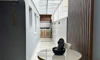 Imagem 2: Sobrado à Venda, com 340m², 6 Quartos, 4 Suítes, 1 Lavabo, 6 Vagas, Espaço Gourmet, Bairro