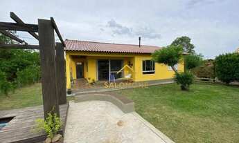 Imagem 4: Salomone vende Linda Casa com 3 dormitórios, suíte e piscina.