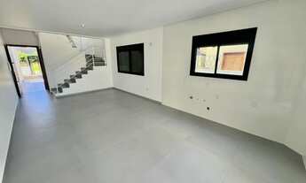 Imagem: Casa nova com 3 suítes à venda no Campeche