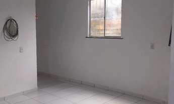 Imagem 2: Casa no Atalaia 2/4 e garagem