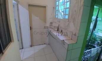 Imagem 2: Oportunidade - Casa Kitnet - Bosque dos Eucaliptos - 2 Dormitórios - 30m²