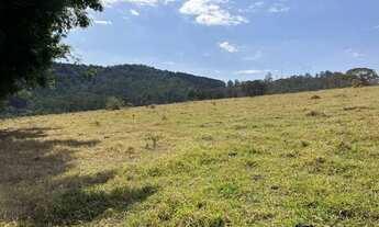 Imagem 7: Terrenos PLANOS com portaria e infraestrutura de água