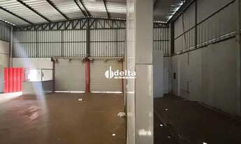 Imagem 4: Galpão comercial disponível para locação no bairro Jardim Europa em Uberlândia-MG