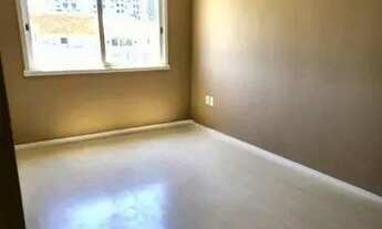 Imagem 2: Apartamento no Menino Deus de 2 dormitórios DESOCUPADO