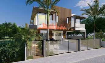 Imagem: Casa geminada a venda em Jurerê com 3 suítes