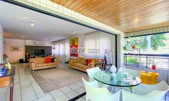 Imagem 6: Esse charmoso apartamento no tranquilo bairro de Setúbal tem 224 m² muito bem distribuídos