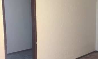 Imagem 4: Casa com 02 quartos - Área - Aceita Pets