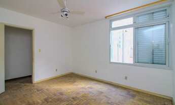 Imagem 5: Casa com 2 dormitórios para alugar por R$ 4.037,23/mês - Floresta - Porto Alegre/RS