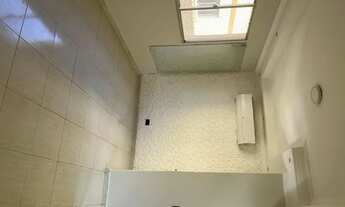 Imagem 2: Apartamento Anual com 2 quartos em Asturias Guarujá SP