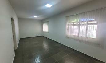 Imagem 5: Casa para aluguel próximo a Ufu do Santa Mônica com 03 quartos no Bairro Saraiva - Uberlân